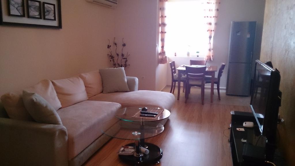 Geri Apartment Burgas Phòng bức ảnh